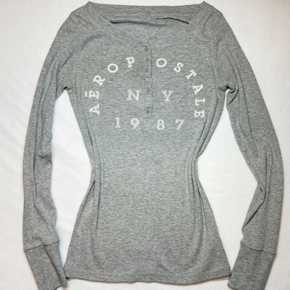 y2k inspired aeropostale embroidered heather grey henley button long sleeve